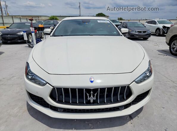 ZAM57YSAXJ1284993 2018 MASERATI GHIBLI White Front view