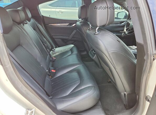 ZAM57YSAXJ1284993 2018 MASERATI GHIBLI White Rear seats view