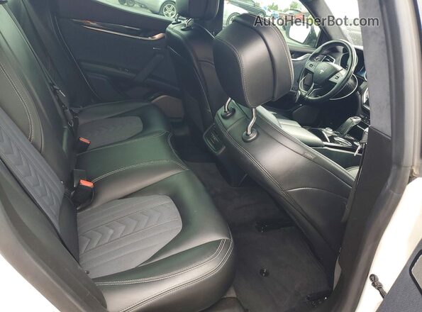 ZAM57YSL5K1312718 2019 MASERATI GHIBLI White Vista de los asientos traseros