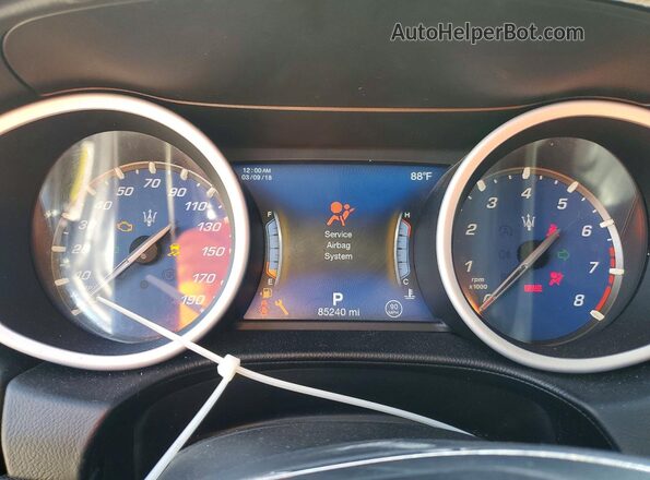 ZAM57YTA3J1287443 2018 MASERATI GHIBLI Black Instrument cluster view