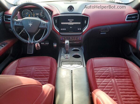 ZAM57ZST1NX399881 2022 MASERATI GHIBLI Gray Вид панелі приладів