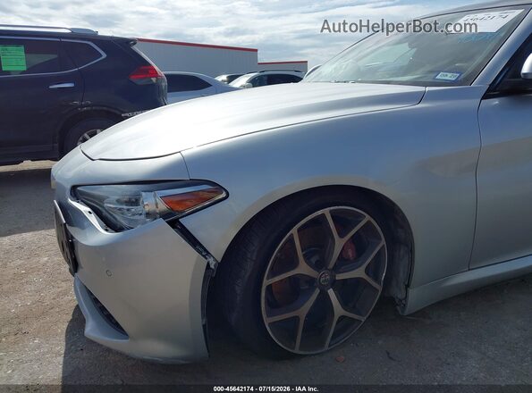 ZARFAECN3J7580788 2018 ALFA ROMEO GIULIA Серебряный Вид спереди