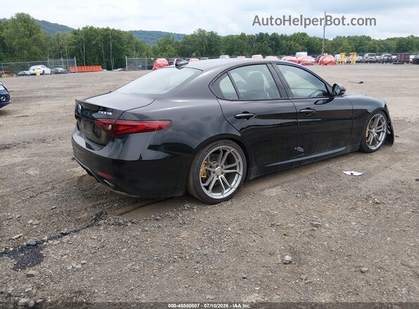 ZARFAECN4H7537846 2017 ALFA ROMEO GIULIA Black Rear right