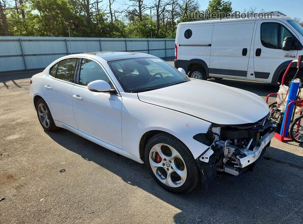 ZARFAEDN5J7597705 2018 ALFA ROMEO GIULIA White Առջևի աջ