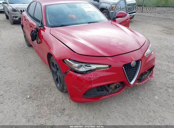 ZARFAEDNXH7540846 2017 ALFA ROMEO GIULIA Red Widok z przodu