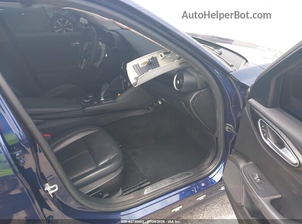 ZARFAEDNXH7551877 2017 ALFA ROMEO GIULIA Dark Blue Front interior view