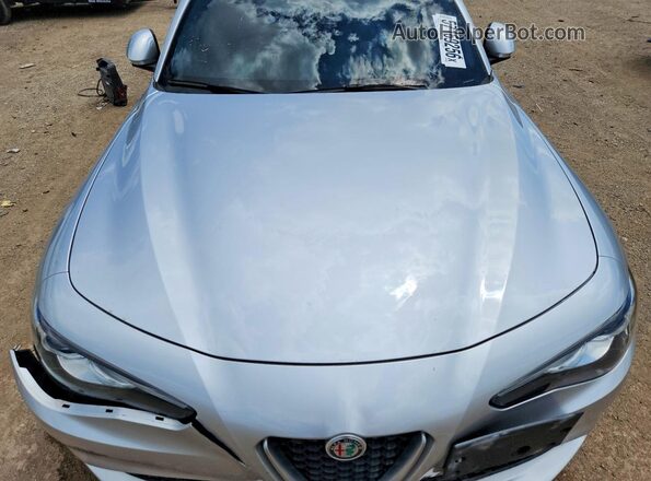 ZARFAEEN6H7546545 2017 ALFA ROMEO GIULIA Gray Սալոնի հետևի տեսք