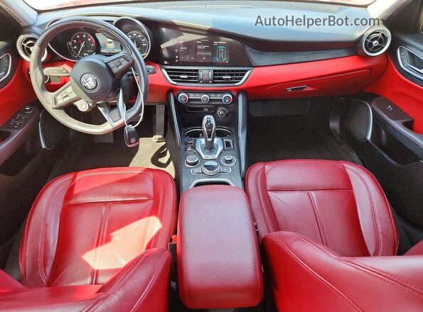 ZARFAMAN0L7635598 2020 ALFA ROMEO GIULIA Red Առջևի վահանակի տեսք