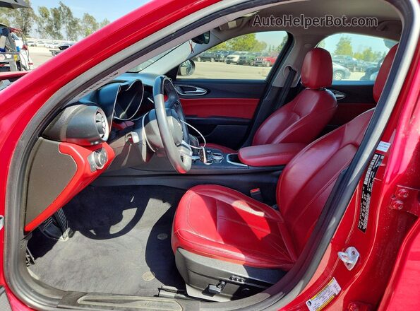 ZARFAMAN0L7635598 2020 ALFA ROMEO GIULIA Red Սալոնի դիմացի տեսք