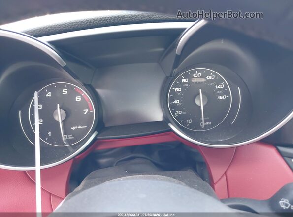 ZARFAMAN0M7639037 2021 ALFA ROMEO GIULIA Red Vista de los asientos traseros