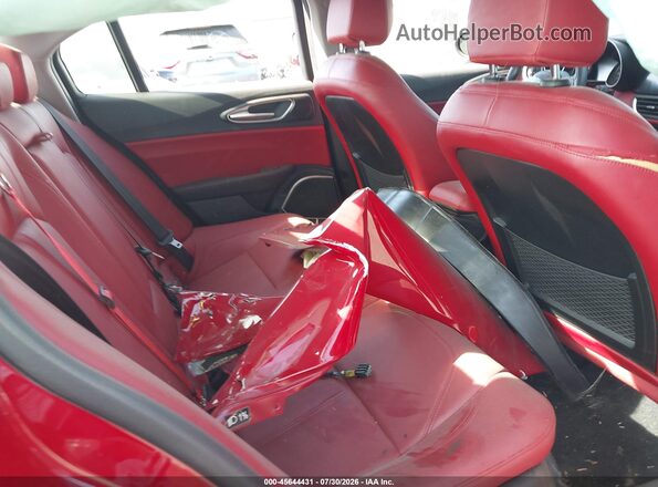 ZARFAMAN0M7639037 2021 ALFA ROMEO GIULIA Red Vista de la etiqueta del VIN