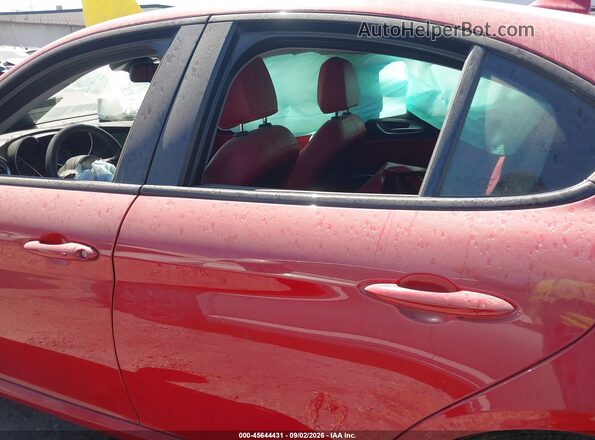 ZARFAMAN0M7639037 2021 ALFA ROMEO GIULIA Red 