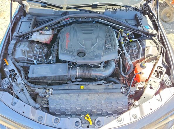 ZARFAMAN2N7654057 2022 ALFA ROMEO GIULIA Серебряный Вид задней части салона