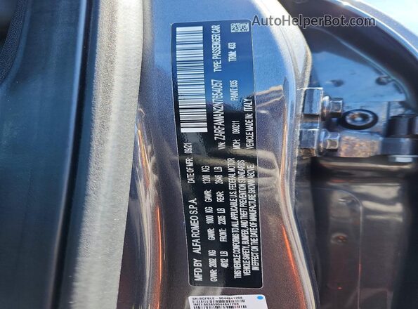 ZARFAMAN2N7654057 2022 ALFA ROMEO GIULIA Серебряный Вид подкапотного пространства