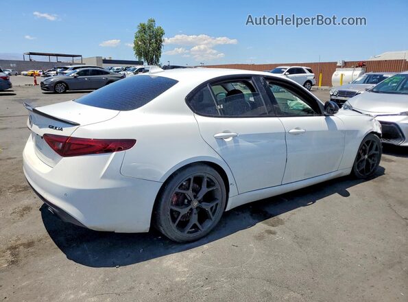 ZARFAMAN3L7634302 2020 ALFA ROMEO GIULIA White Tył prawy