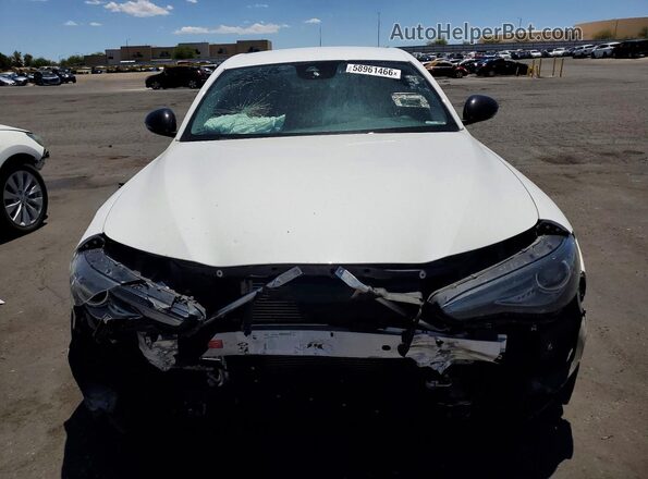 ZARFAMAN3L7634302 2020 ALFA ROMEO GIULIA White Widok z przodu