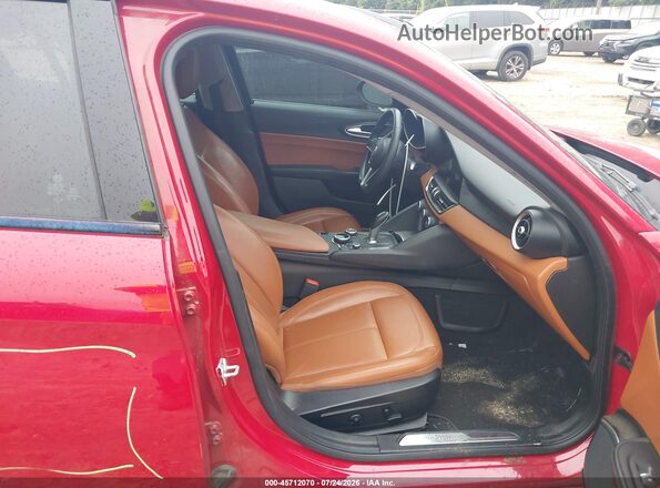 ZARFAMAN4K7598991 2019 ALFA ROMEO GIULIA Red Вид салону спереду