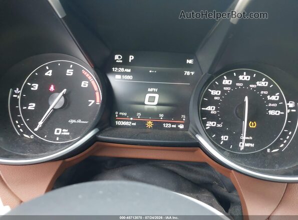 ZARFAMAN4K7598991 2019 ALFA ROMEO GIULIA Red Вид задніх сидінь