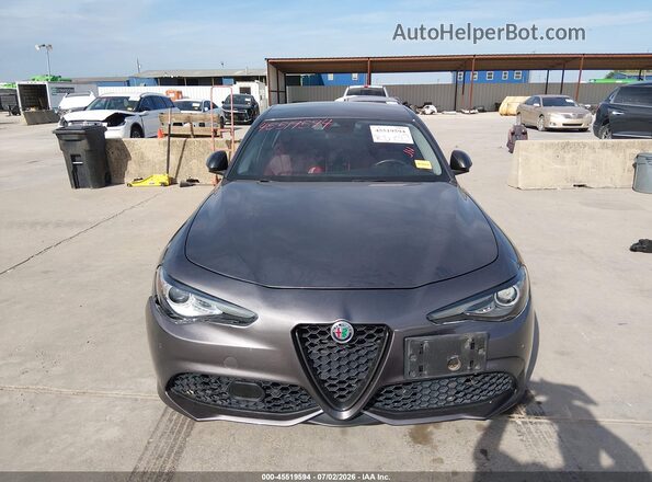 ZARFAMAN6L7629871 2020 ALFA ROMEO GIULIA Gray Widok z przodu