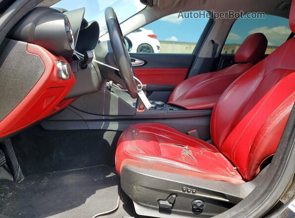 ZARFAMAN7K7619204 2019 ALFA ROMEO GIULIA Black Vista interior delantera