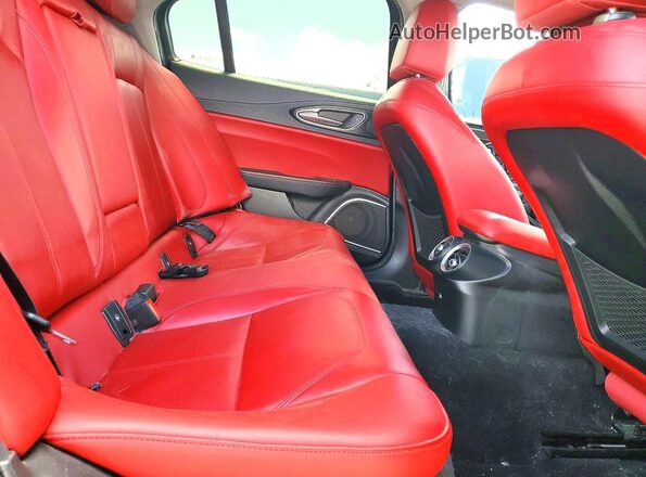 ZARFAMAN7K7619204 2019 ALFA ROMEO GIULIA Black Vista de los asientos traseros