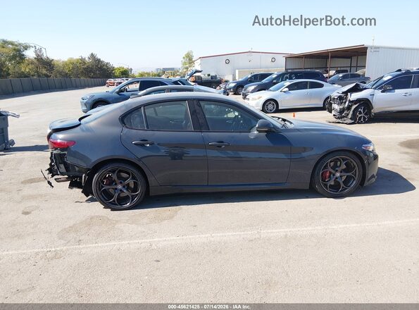 ZARFAMBN0K7605904 2019 ALFA ROMEO GIULIA Gray 