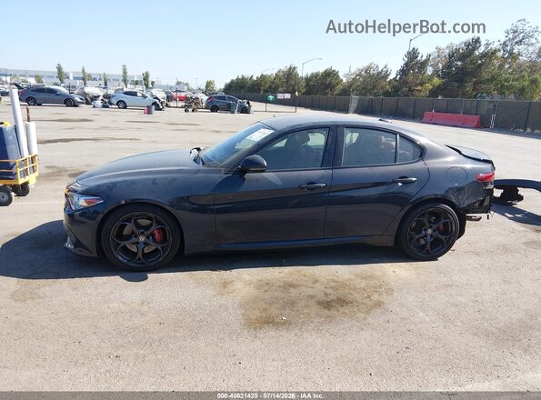 ZARFAMBN0K7605904 2019 ALFA ROMEO GIULIA Gray 