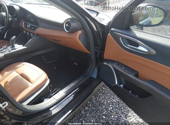 ZARFAMBN0L7630481 2020 ALFA ROMEO GIULIA Black წინა სალონის ხედი