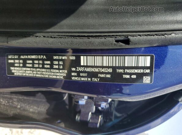 ZARFAMBN0M7640249 2021 ALFA ROMEO GIULIA Blue Vista del compartimento del motor