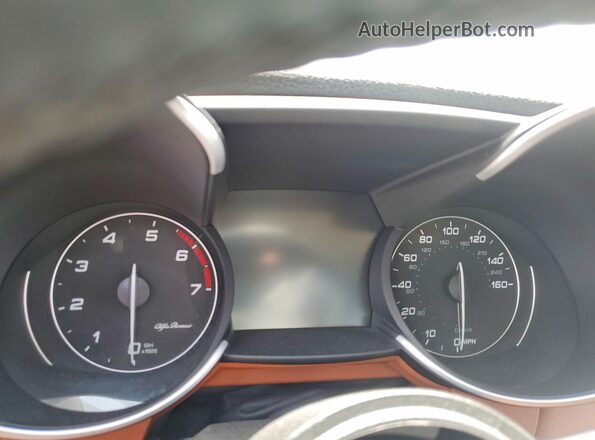 ZARFAMBN0M7640249 2021 ALFA ROMEO GIULIA Blue Vista del cuadro de instrumentos