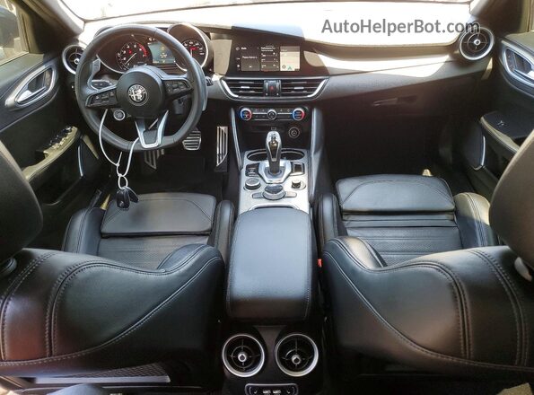 ZARFAMBN3N7665809 2022 ALFA ROMEO GIULIA Black Вид панелі приладів
