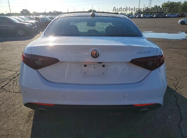 ZARFAMBN5K7602514 2019 ALFA ROMEO GIULIA Белый Вид сзади