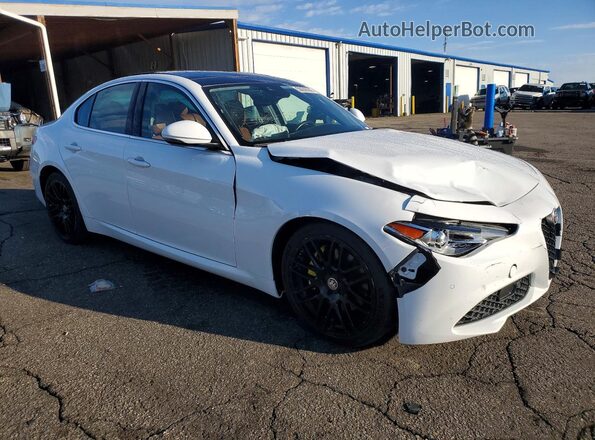 ZARFAMBN5K7602514 2019 ALFA ROMEO GIULIA Белый Передняя правая четверть