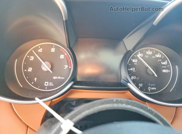 ZARFAMBN5K7602514 2019 ALFA ROMEO GIULIA Белый Вид щитка приборов