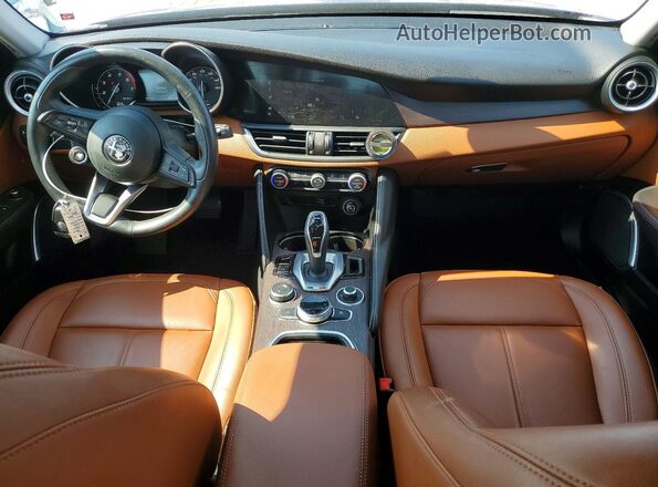 ZARFAMBN6L7632459 2020 ALFA ROMEO GIULIA Blue Dashboard view