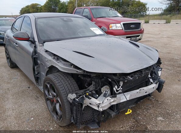 ZARFAMEV9K7613138 2019 ALFA ROMEO GIULIA Gray 