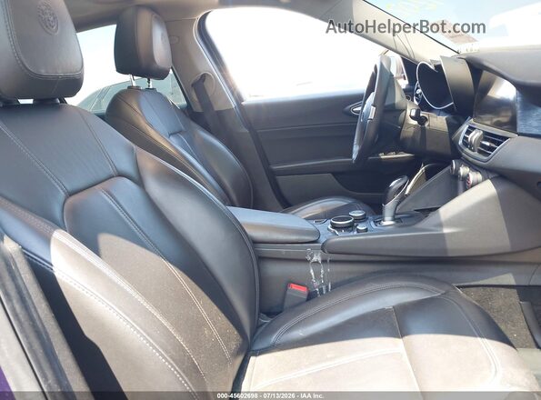 ZARFANAN0K7609202 2019 ALFA ROMEO GIULIA Blue Vista interior delantera
