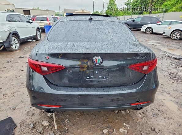 ZARFANAN1L7635163 2020 ALFA ROMEO GIULIA Black Widok z tyłu
