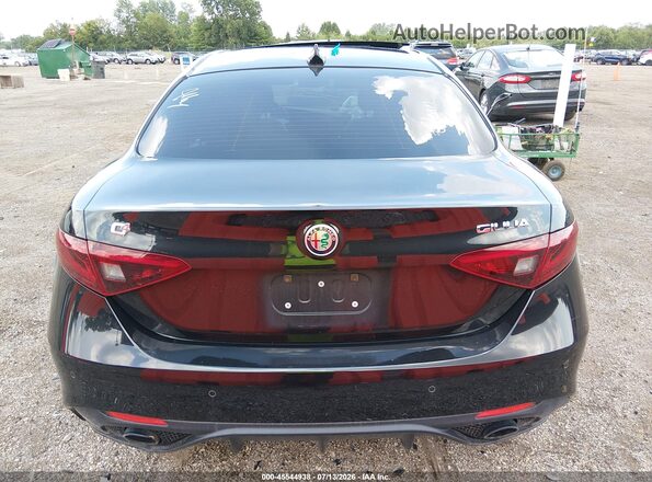 ZARFANBN3N7654105 2022 ALFA ROMEO GIULIA Black 