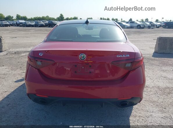 ZARFANBN5N7652811 2022 ALFA ROMEO GIULIA Red 