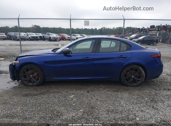 ZARFANBN7L7635828 2020 ALFA ROMEO GIULIA Dark Blue Панорамный вид салона 360°