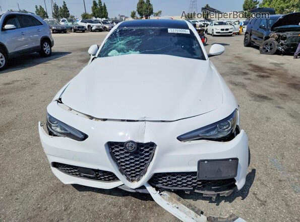 ZARFANBN7N7656813 2022 ALFA ROMEO GIULIA White Դիմացի տեսք