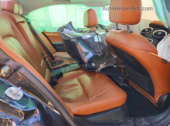 ZARFANBN8M7647830 2021 ALFA ROMEO GIULIA Black Հետևի նստատեղերի տեսք