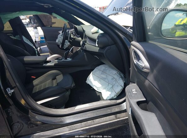 ZARFANBN8P7676264 2023 ALFA ROMEO GIULIA Черный Вид салона спереди