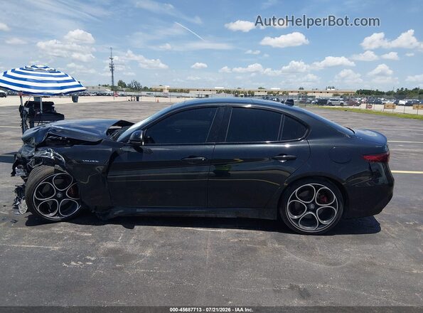 ZARFANBN8P7676264 2023 ALFA ROMEO GIULIA Черный Панорамный вид салона 360°