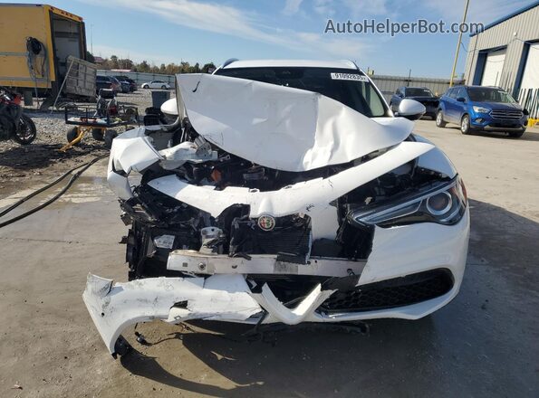 ZASFAKAN1J7C19353 2018 ALFA ROMEO STELVIO White Vista frontal