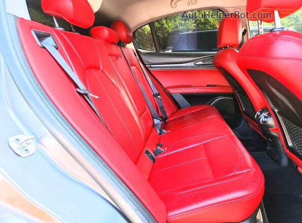 ZASFAKAN3J7B96187 2018 ALFA ROMEO STELVIO Gray უკანა სალონის ხედი