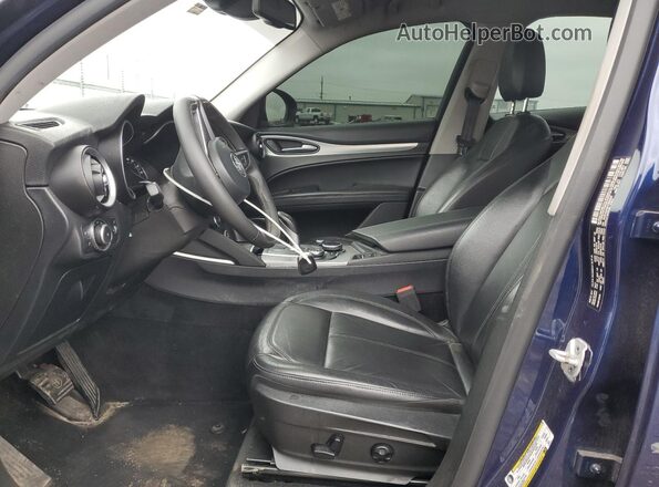 ZASFAKAN4J7B59536 2018 ALFA ROMEO STELVIO Blue წინა სალონის ხედი