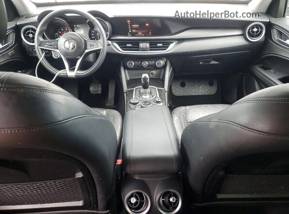 ZASFAKANXJ7B82786 2018 ALFA ROMEO STELVIO Серебряный Вид панели приборов