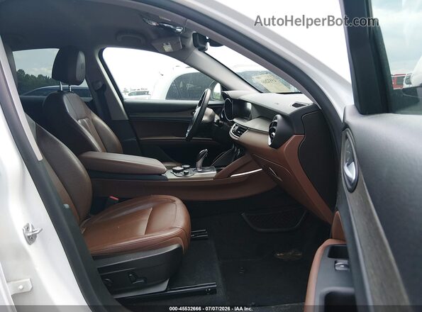 ZASFAKBN0J7B73416 2018 ALFA ROMEO STELVIO White Vista interior delantera